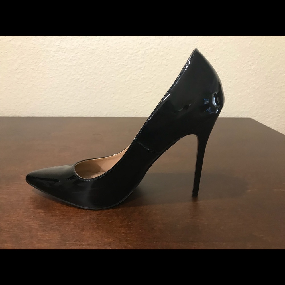 Madden Girl black patent pumps